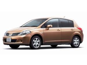 Nissan Tiida C11 Hatchback 5d Japan 1.8