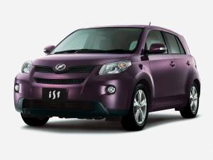 Toyota Ist XP110 Hatchback 1.5