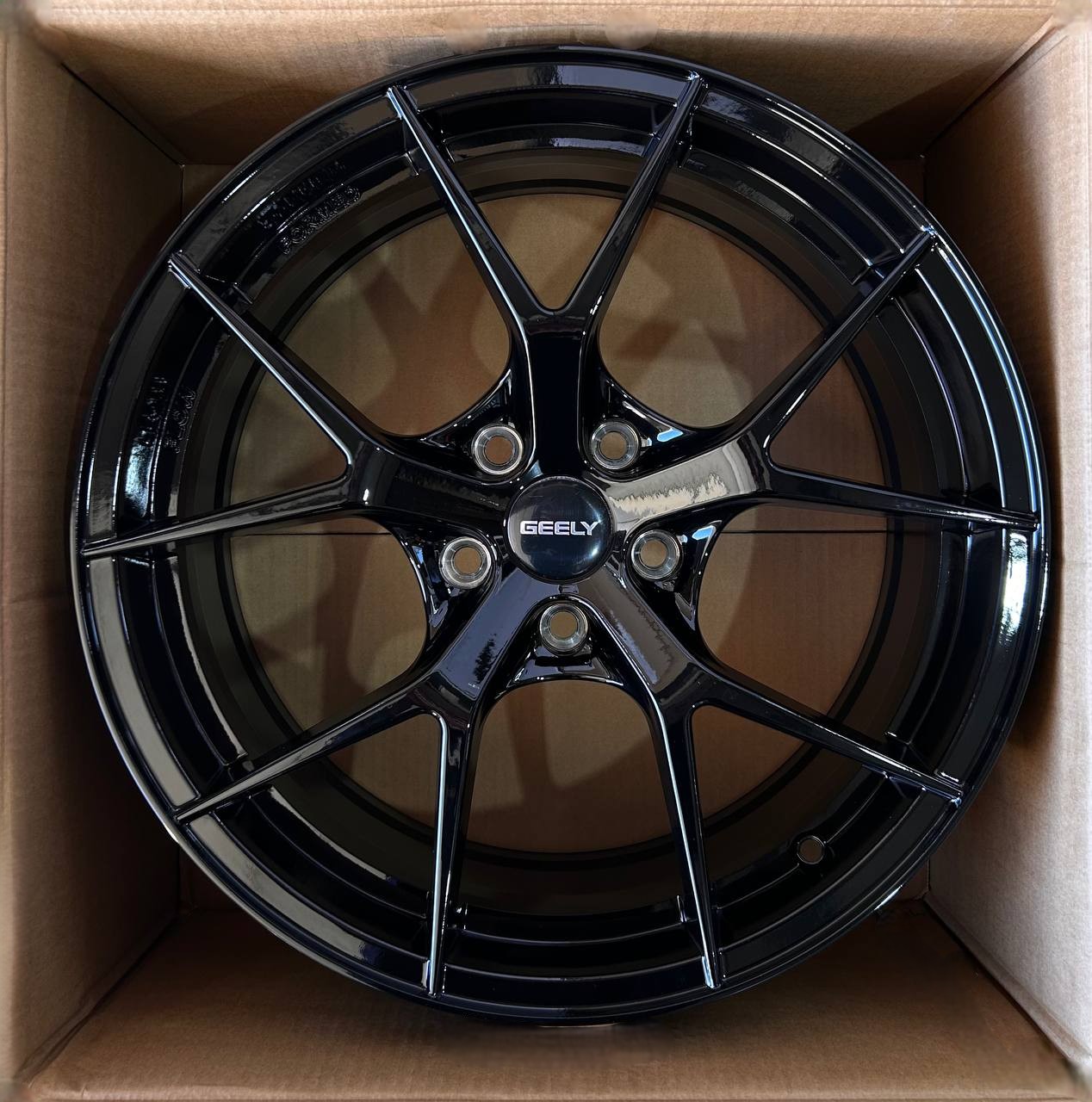 ДискFF &nbsp;3236-5&nbsp;8JxR19 PCD5x120 ET30 DIA72.6,&nbsp;черный глянцевый