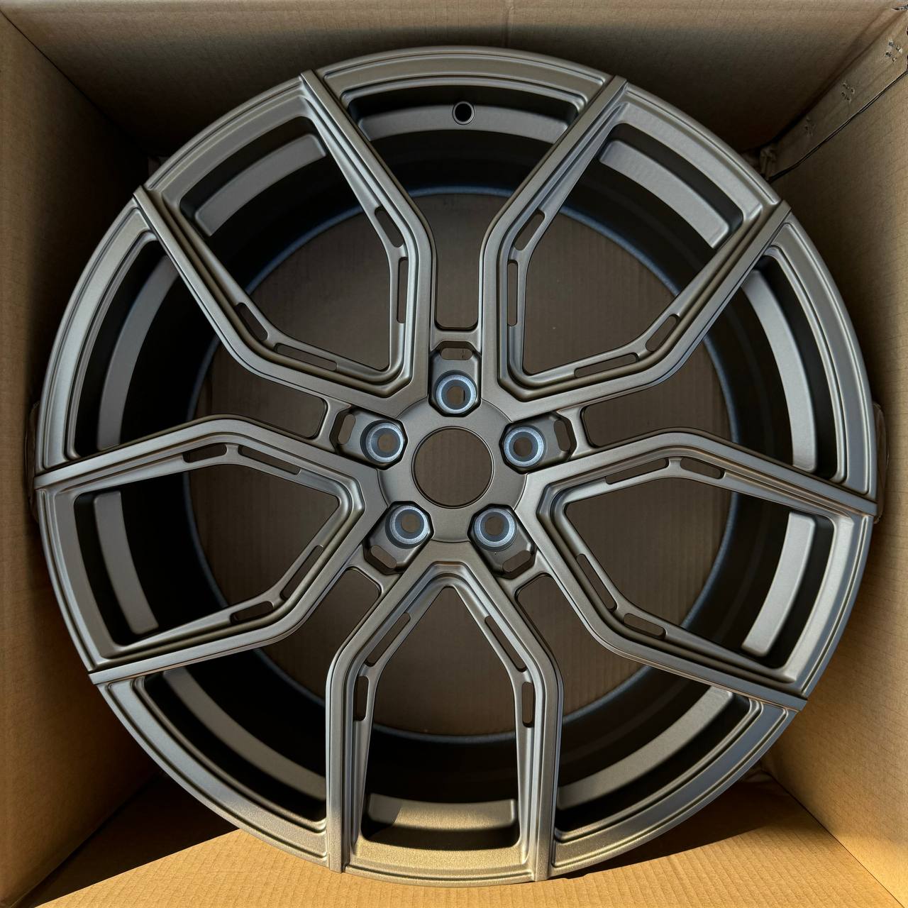 ДискForged &nbsp;MZB16-4&nbsp;8.5JxR20 PCD5x112 ET30 DIA66.6,&nbsp;Черный