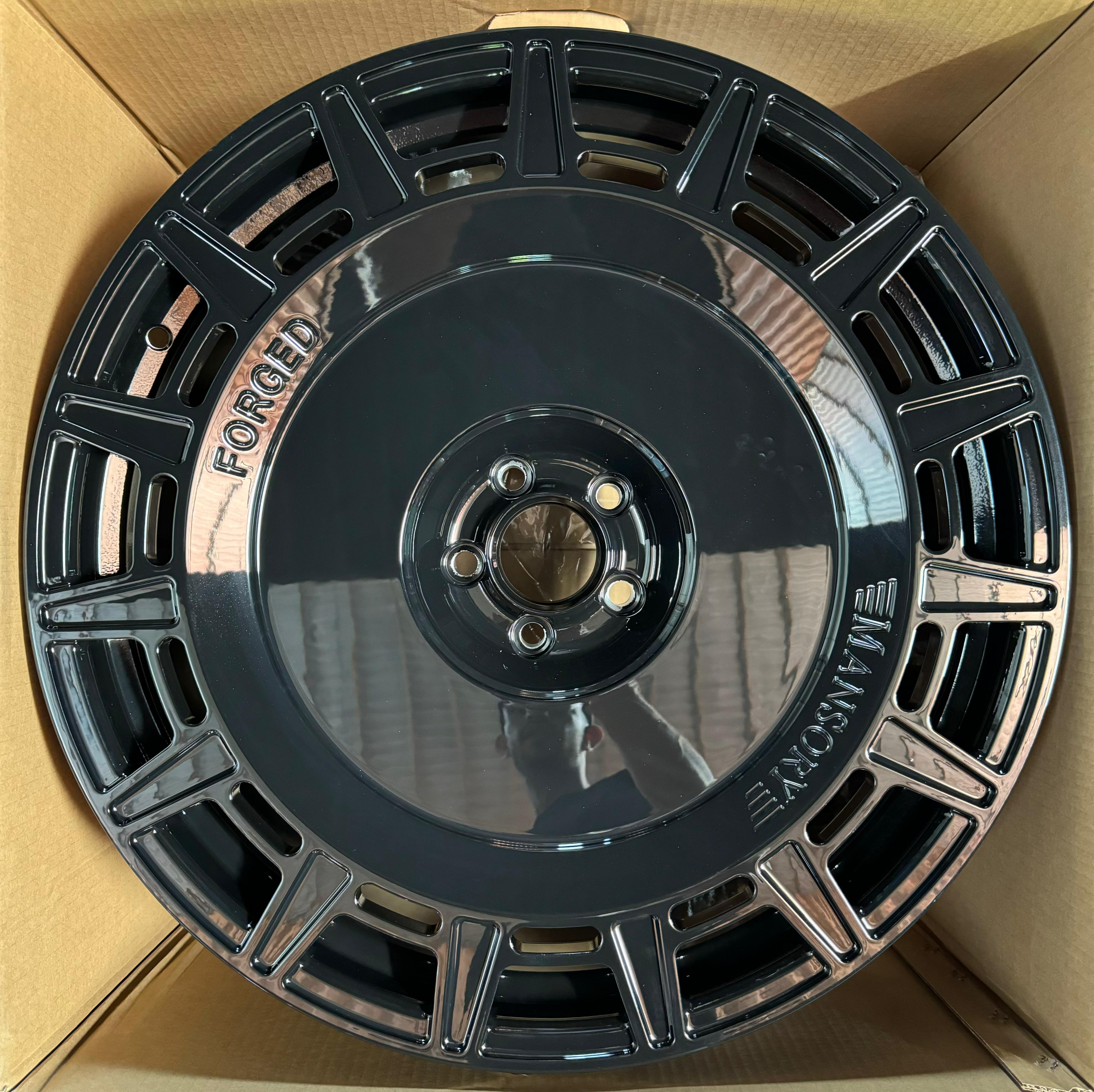ДискForged &nbsp;MZB36-4&nbsp;9.5JxR20 PCD5x112 ET43 DIA66.6,&nbsp;Черный
